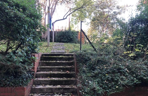 Forest Hill House | Room with A View