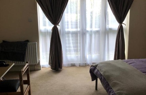 Forest Hill House | Room with A View