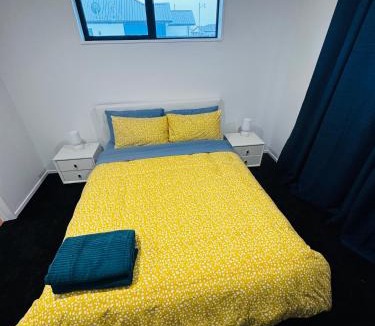 Kaiapoi Apartment | Room with en-suite bathroom