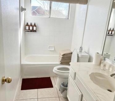 Clodine House | Room - with Free Wifi
