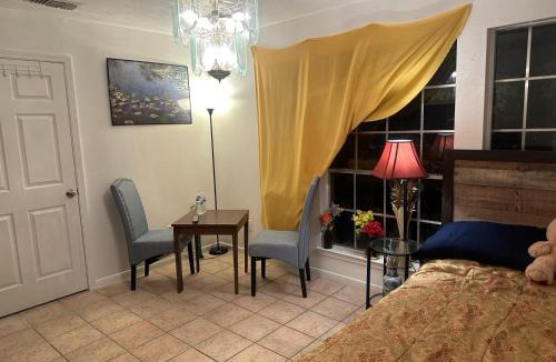 Clodine House | Room - with Free Wifi