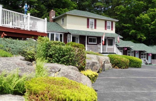 Lake George Hotel | Room with Kitchen
