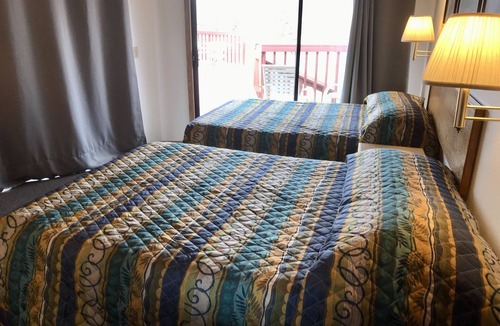 Crooked River Ranch Hotel | Room with TWO Double-sized Beds, Pets OK with Additional Fee