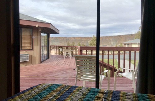 Crooked River Ranch Hotel | Room with TWO Double-sized Beds, Pets OK with Additional Fee