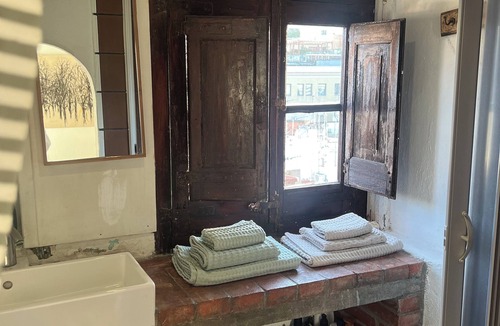 El Born Apartment | "room With Views in Barcelona"