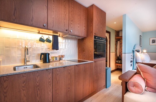 Chiswick Hotel | room2 London Chiswick Hometel