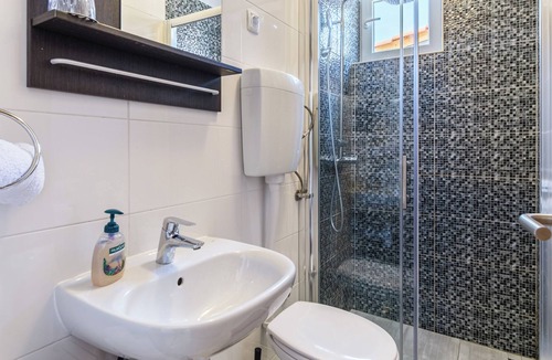 Cove Makarac (Milna) House | Rooms Ana