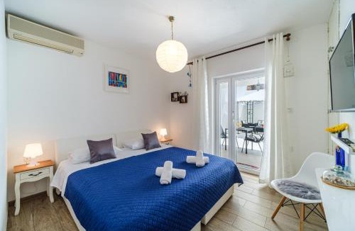 Cove Makarac (Milna) House | Rooms Anna