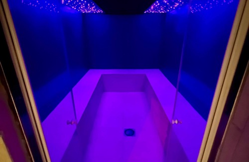 Proix House | Rooms & Aquatics