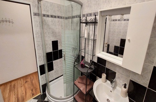 Cres House | Rooms Argo
