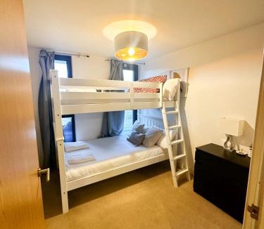 Sands End House | Rooms at 173