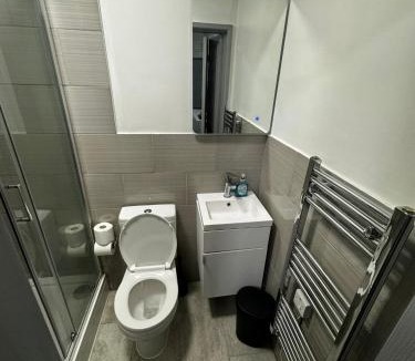 Sands End House | Rooms at 173