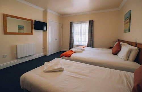 Atherstone Hotel | Rooms At 95 Long Street