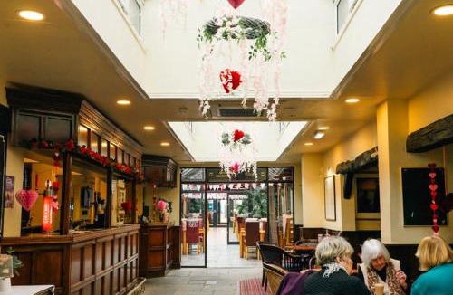 Atherstone Hotel | Rooms At 95 Long Street