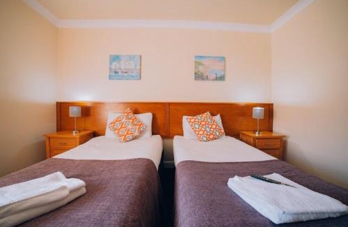 Atherstone Hotel | Rooms At 95 Long Street