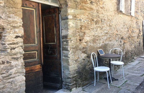 Pietra-di-Verde House | Rooms at Casa De Giovanni in Pietra Di Verde