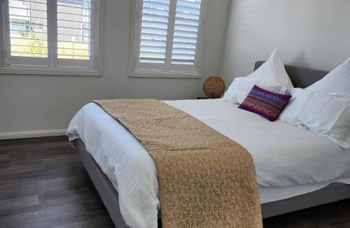 Box Hill House | Rooms at Gables in a modern home