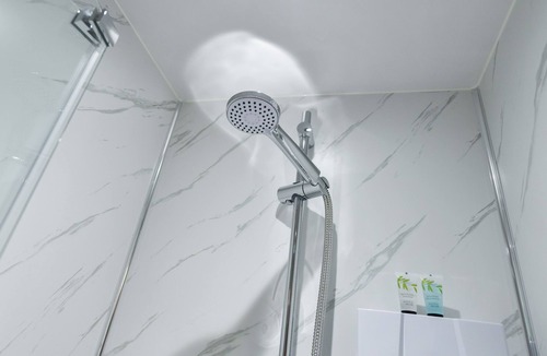 Newark House | Rooms at Rolleston