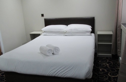 Desborough Hotel | Rooms at The Ritz Complex