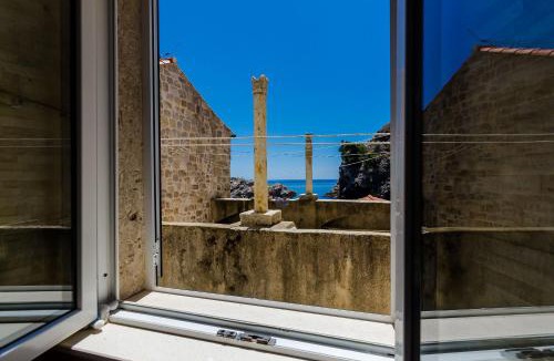 Pile House | Rooms City Central Old Town