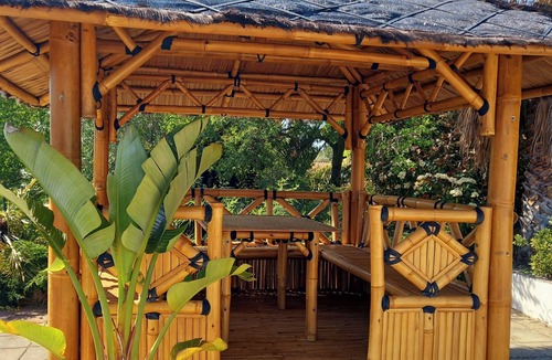 Tuchan Ski Chalet | Rooms for 2 or 3 people with bathroom and air conditioning