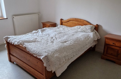 Vendresse Bed & Breakfast | Rooms for rent vendresse region 2 bedrooms upstairs plus a living room ground floor Land,