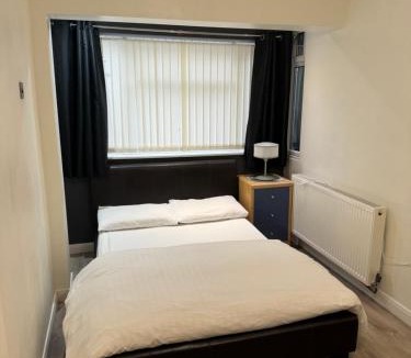 Shepperton House | Rooms in Surrey