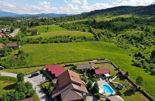Rakovica Apartment | Rooms Iva, (16498), Oštarski Stanovi, hr