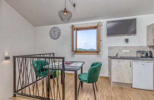 Musalez Apartment | Rooms Nilda /Luxury Double Bedroom No.2