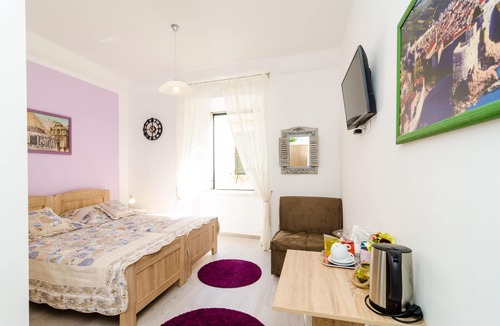 Dubrovnik Old Town House | Rooms Tezoro- Triple Room with City View (S3) - C9