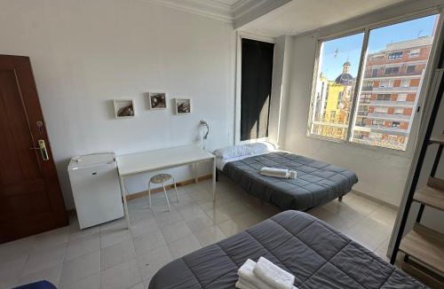 La Petxina House | Rooms Valencia Center
