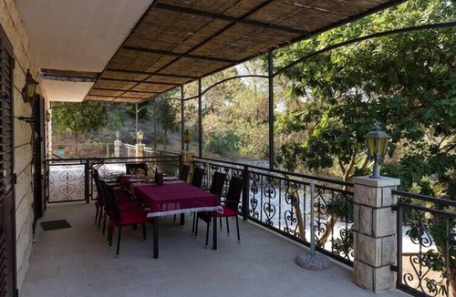 Kobas Apartment | Rooms Villa Bašica - Basic Double Room with Forest View (Soba 1)