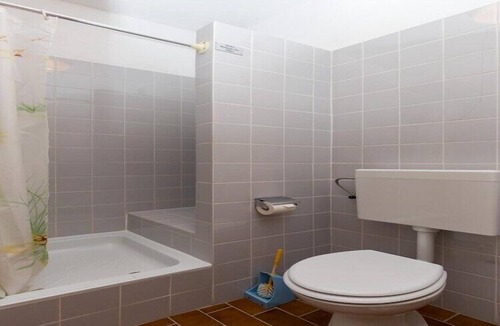 Kobas Apartment | Rooms Villa Bašica - Basic Double Room with Forest View (Soba 1)