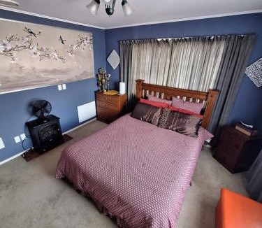 Stokes Valley House | rooms with a view