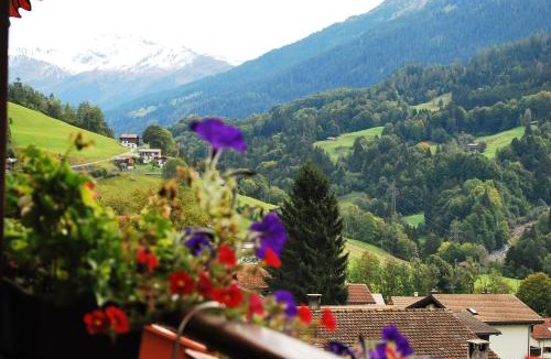 Saas im Prattigau Hotel | Rooms with Private bathrooms