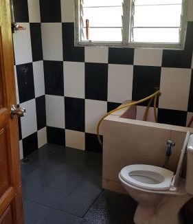 Batu Kikir House | Roomstay "Ghumah Uwan"