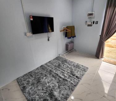 Kampung Penarik Hotel | Roomstay McAyoh