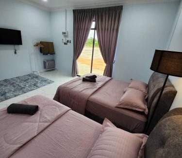 Kampung Penarik Hotel | Roomstay McAyoh