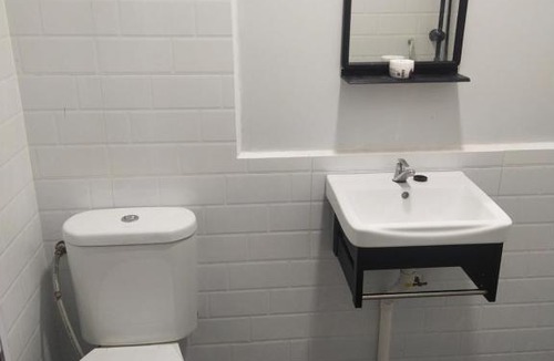 Kampung Tepoh Hotel | RoomStay Noraz