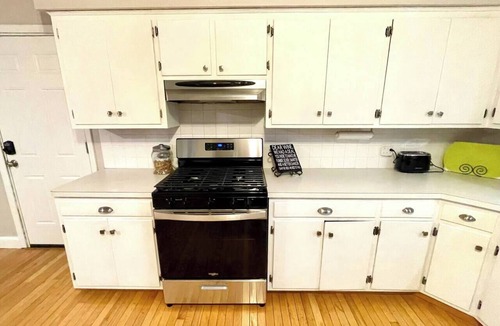 Gahanna House | Roomy 3 BR Ranch - Pool Table - Kid & Pet Friendly - Big Yard - Ample Parking