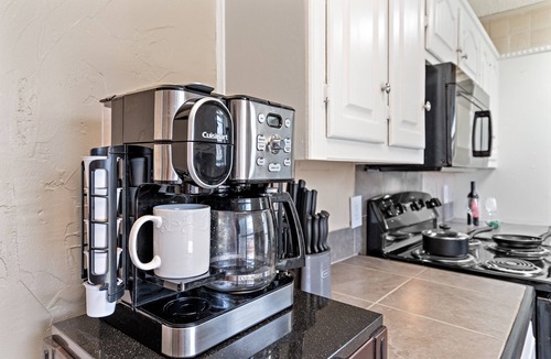 Abilene House | Roomy 5BR House | Patio + Huge Carport