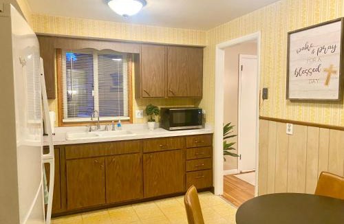 Town of Union House | Roomy Retreat-Enjoy Golf Course-BU-UHS-Guthrie