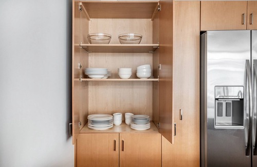 Streeterville Apartment | Roomy Streeterville 2BR w/Pool & Gym, nr Riverwalk, by Blueground