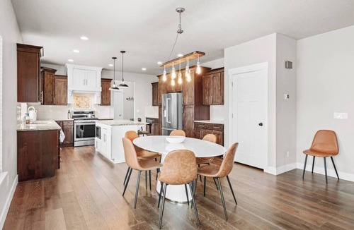 South Jordan House | Roomy & Stylish Haven w/Private Hot Tub in SoJo