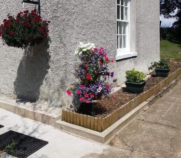 Barrow-in-Furness House | Roosecote Guest House