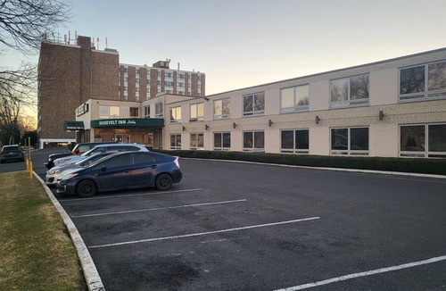Rhawnhurst Hotel | Roosevelt Inn