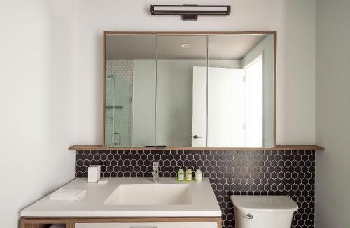 Center City Apartment | ROOST East Market