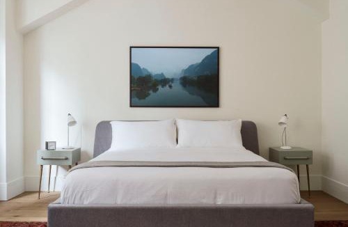 Rittenhouse Row Hotel | ROOST Midtown