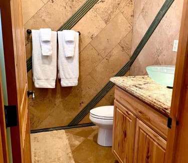 Idyllwild Villa | Root-Stone Lodge