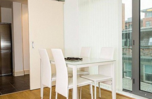 Baltic Triangle Apartment | Ropewalks Apartments by Happy Days